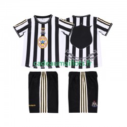 Newcastle United Maillot avec flocage Rétro Domicile 2004 2002 ,Tenue Enfant MC