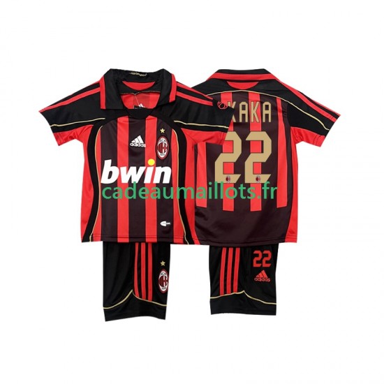 AC Milan Maillot avec flocage KAKA 22 Rétro Domicile 2006-2007 ,Tenue Enfant MC