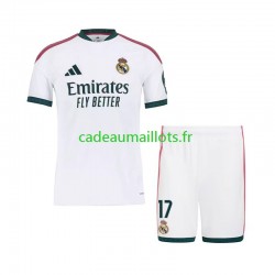 Real Madrid Maillot avec flocage Marc Cucurella 17 Domicile 2026-2027 ,Tenue Enfant MC